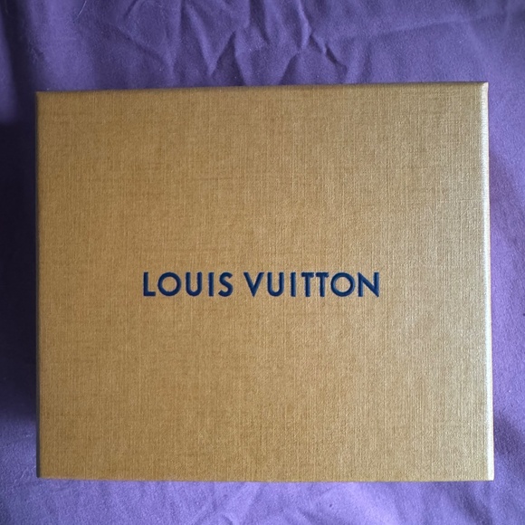 Louis Vuitton men’s wallet - Picture 2 of 3
